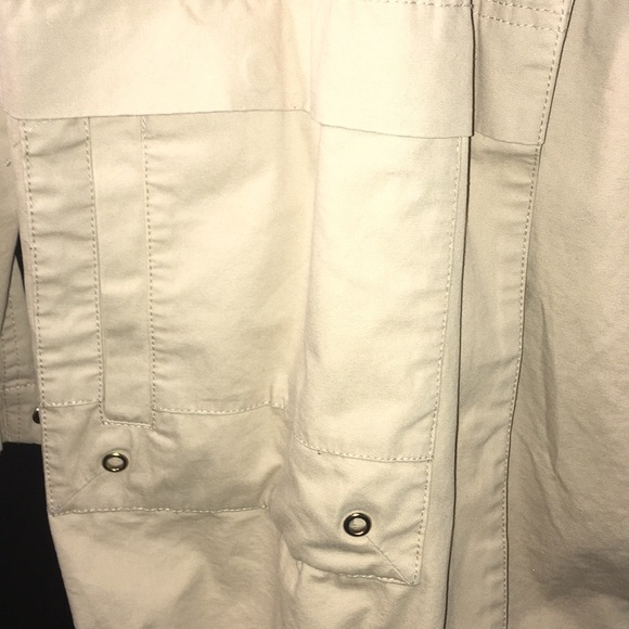 Jacket 🧥 - Picture 2 of 6